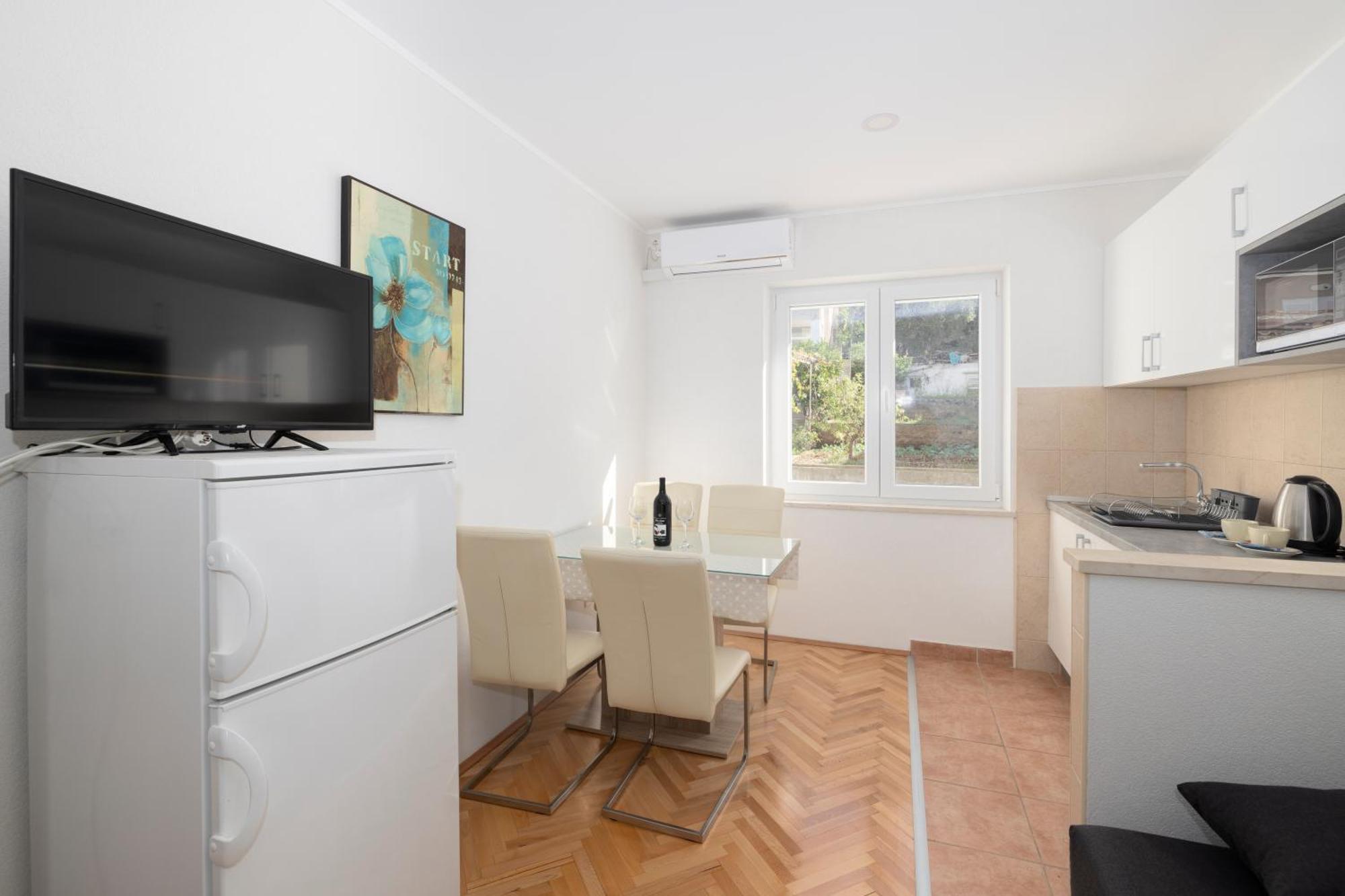 Apartmani Marta Tučepi Exteriér fotografie